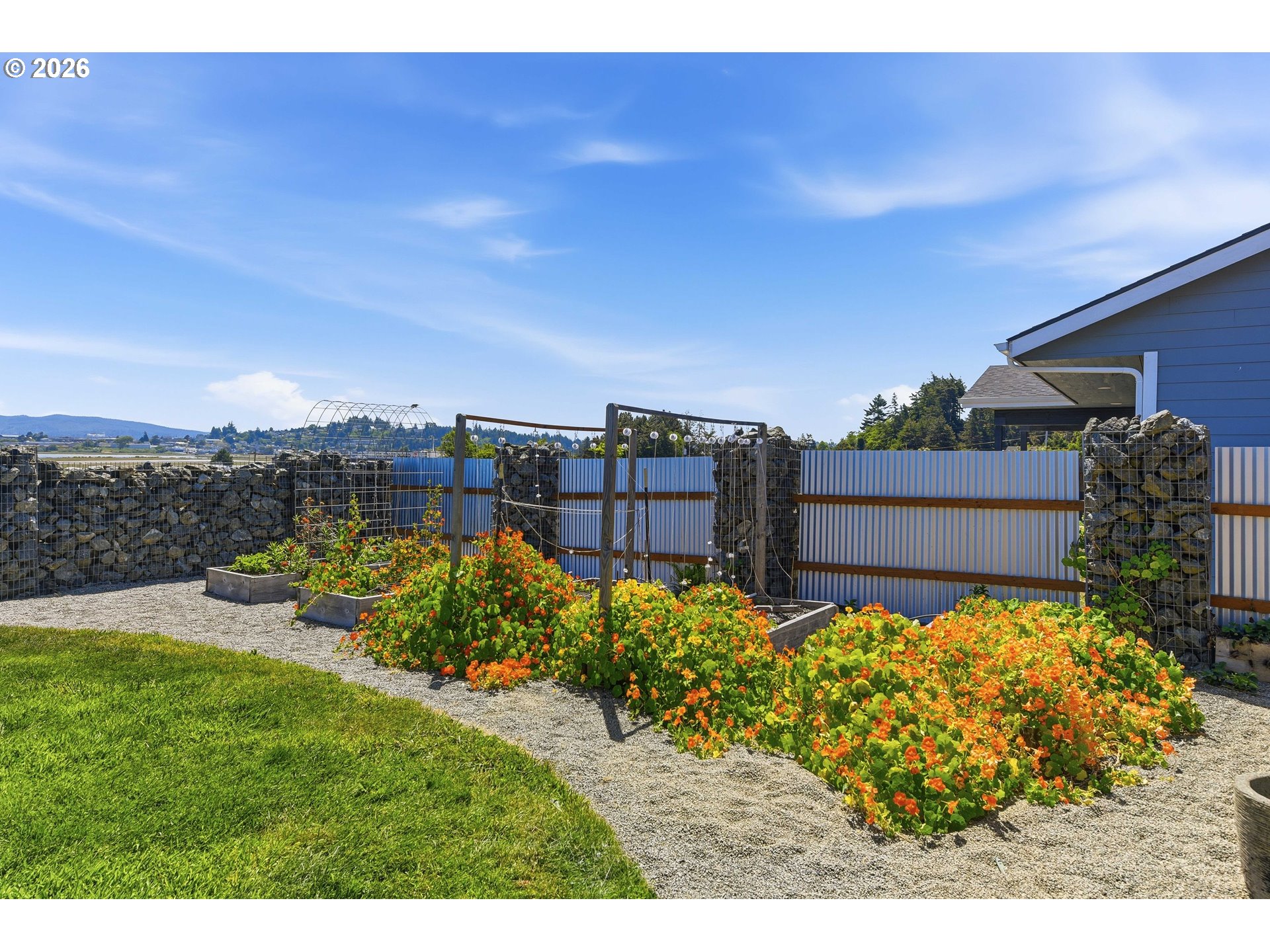 1611 Ash St Property Photo 45