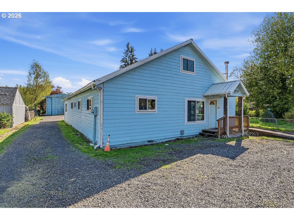 156 WILLIAMS AVE Property Photo 1