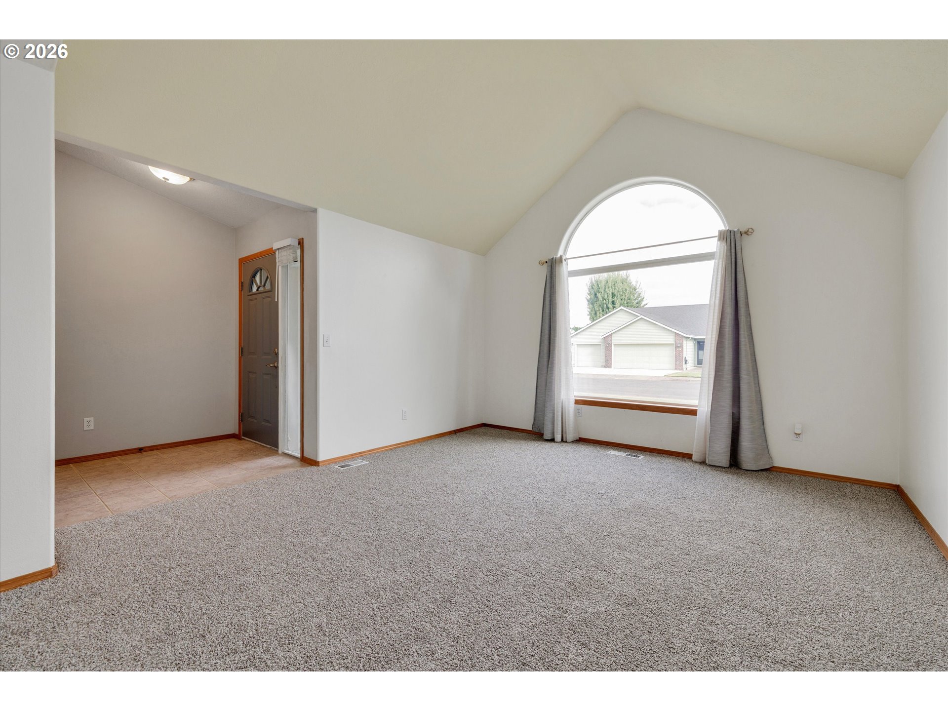 317 Se 9th Ave Property Photo 5