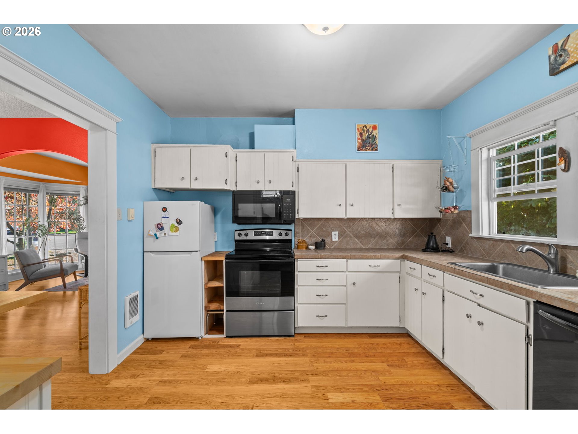 380 E Berkeley St Property Photo 18