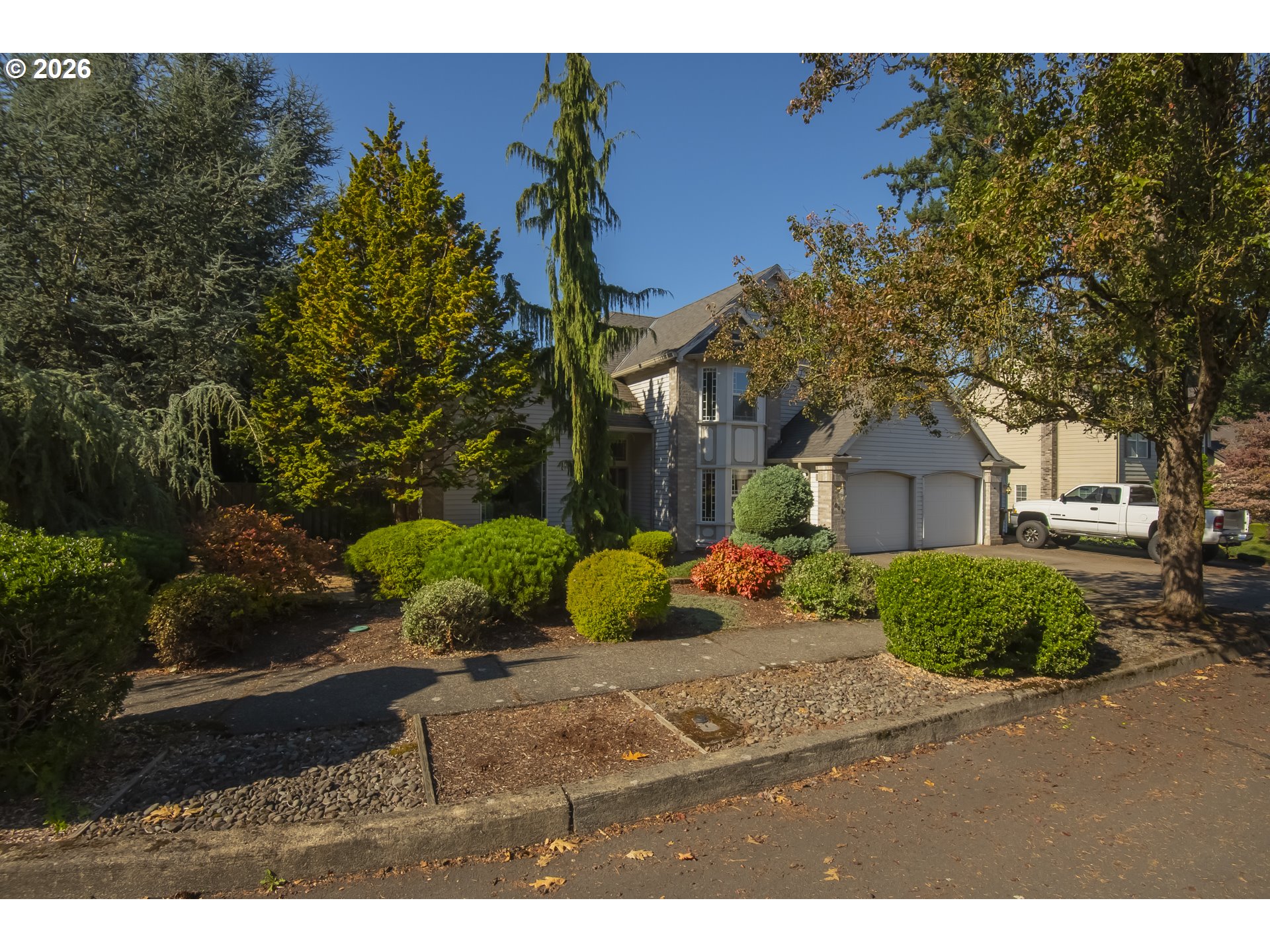 501 Nw Mawrcrest Pl Property Photo 2