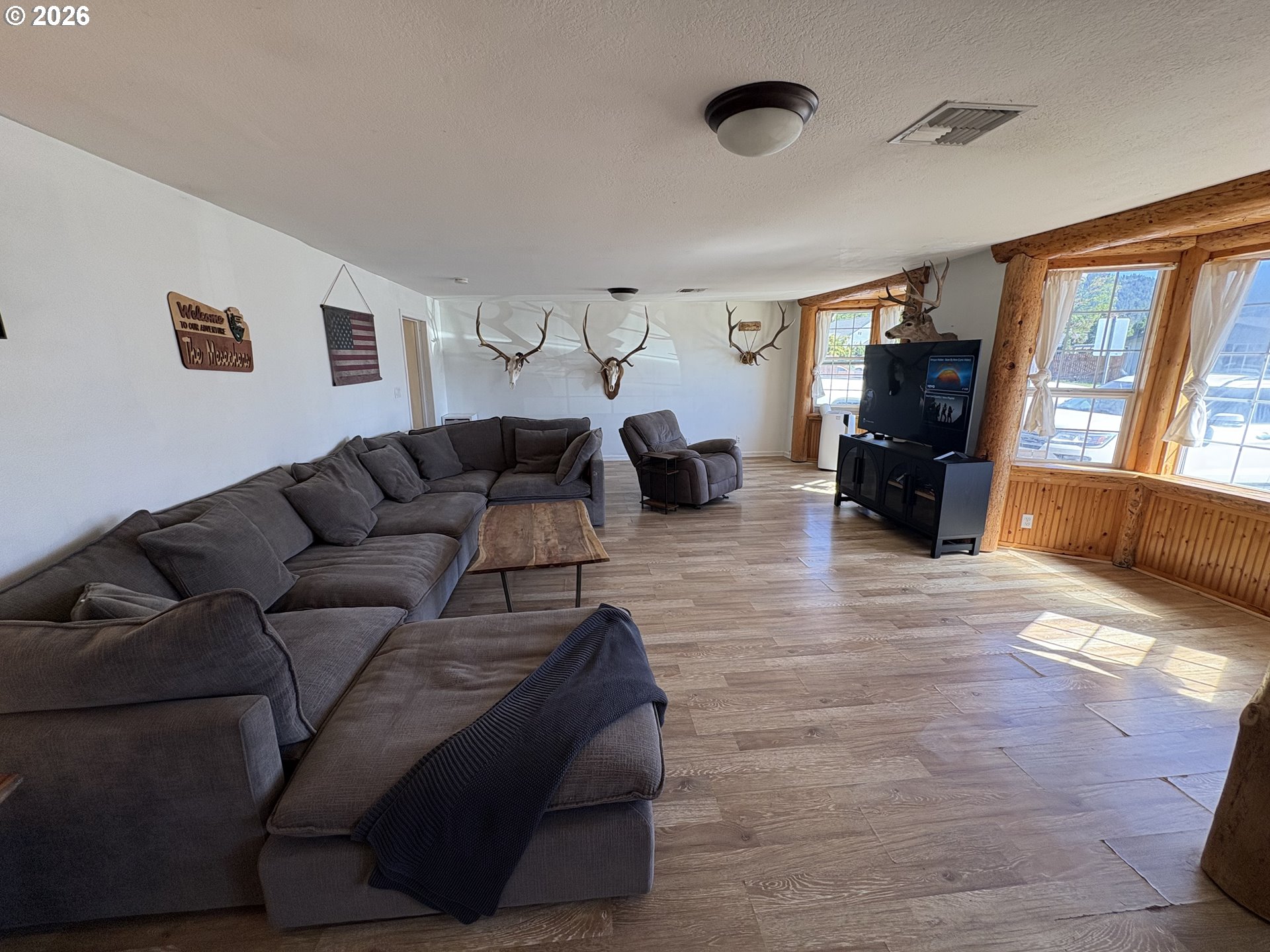 5968 E St Property Photo 4