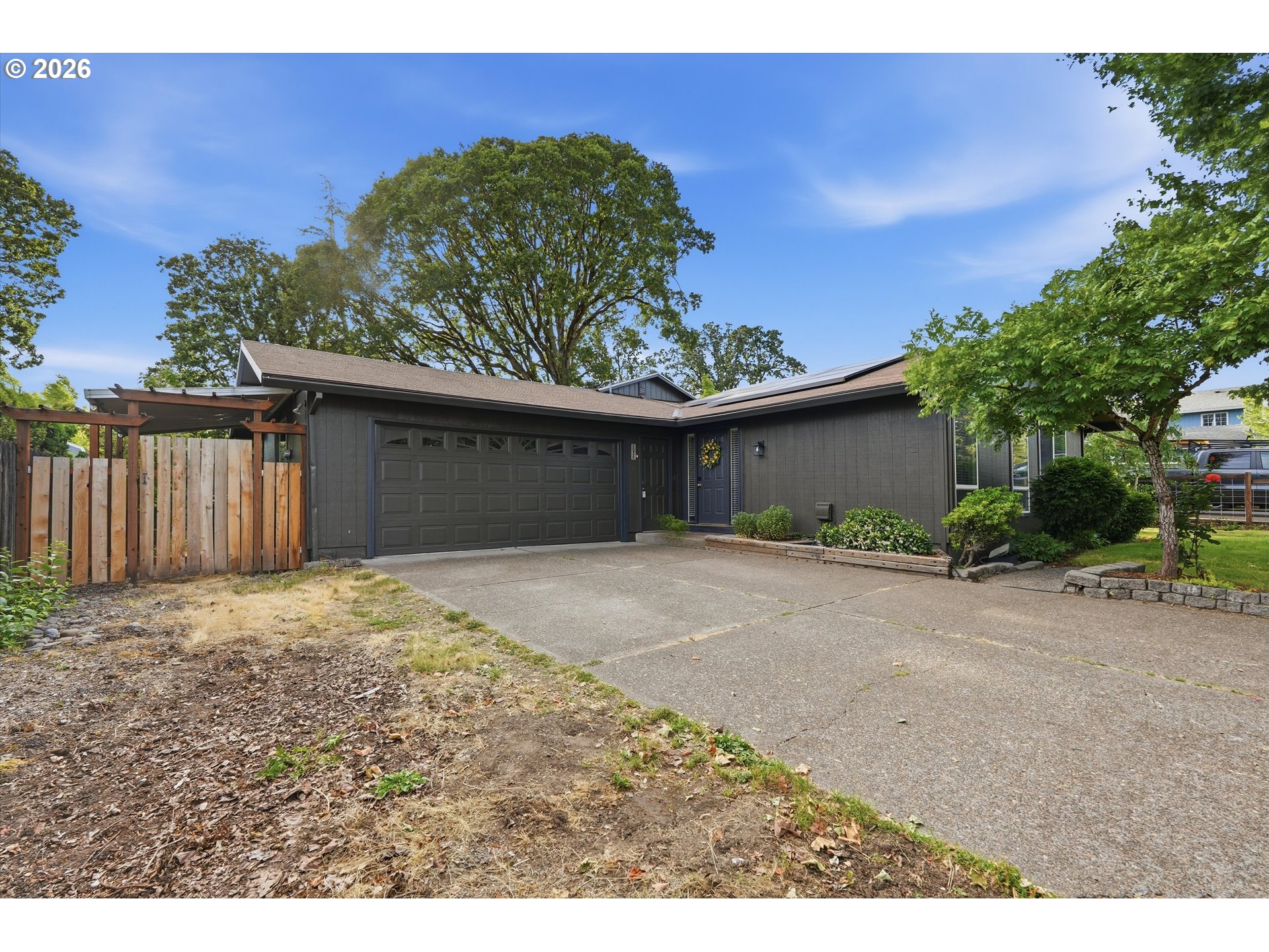 909 N Sitka Ave Property Photo 3
