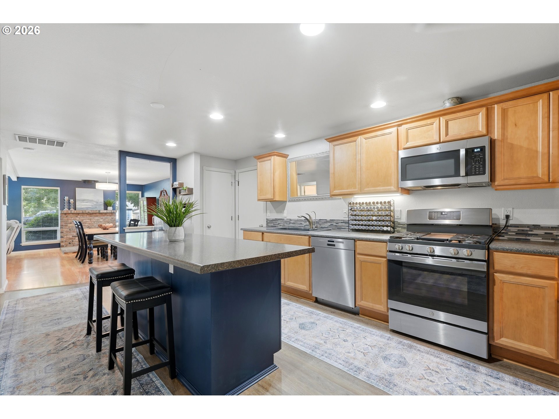 909 N Sitka Ave Property Photo 10
