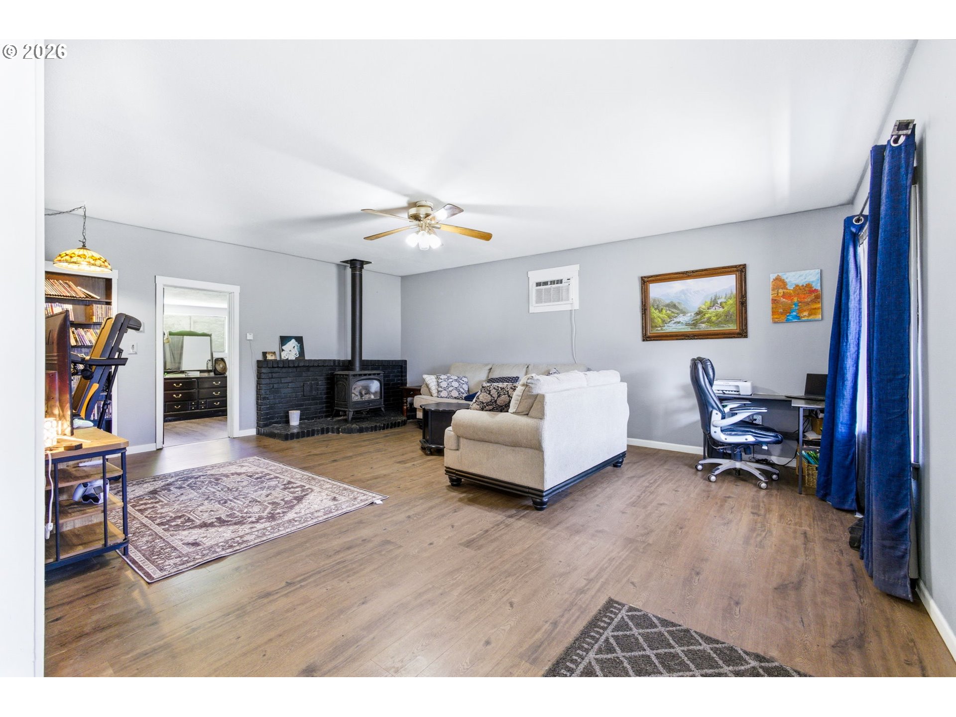 5226 Poplar St. Property Photo 5