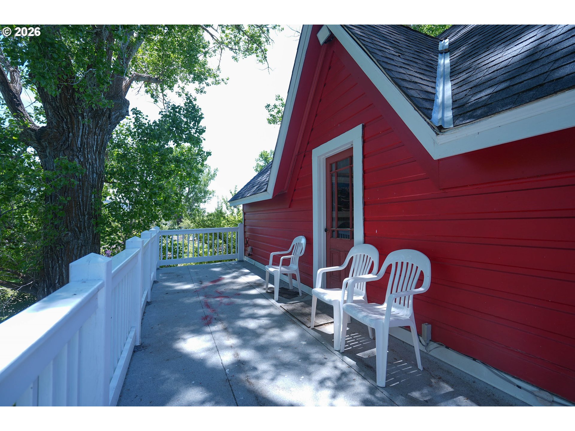 15682 Highway 395 Property Photo 23