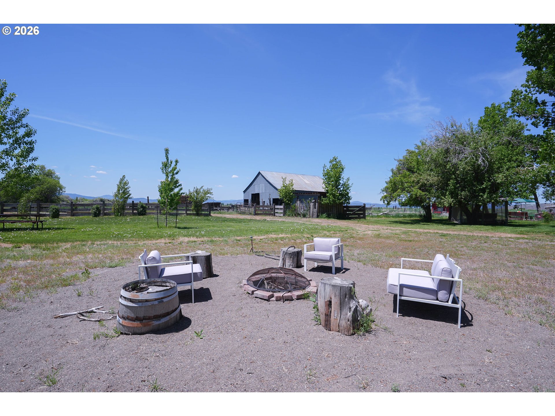 15682 Highway 395 Property Photo 32