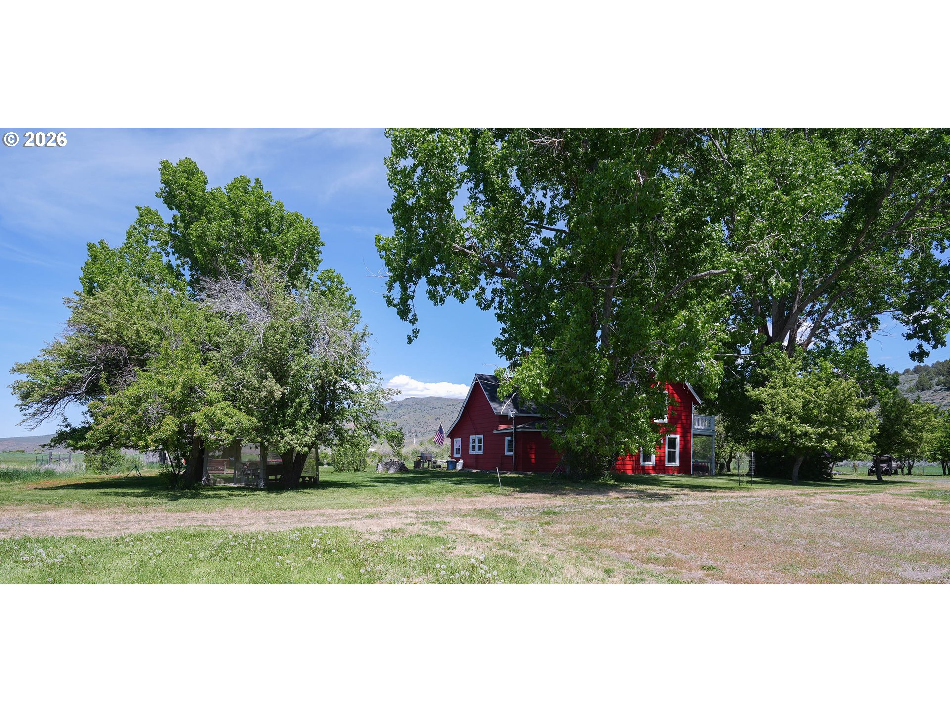 15682 Highway 395 Property Photo 33