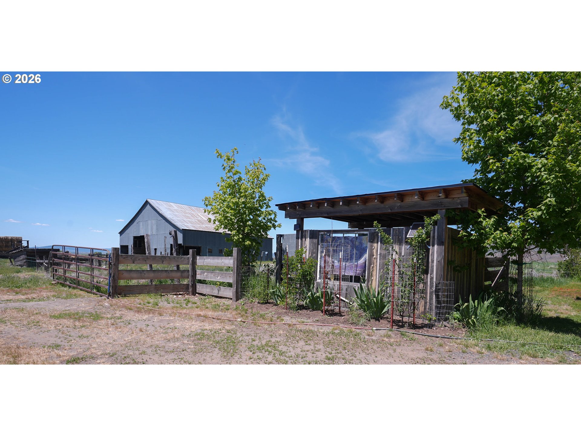 15682 Highway 395 Property Photo 34