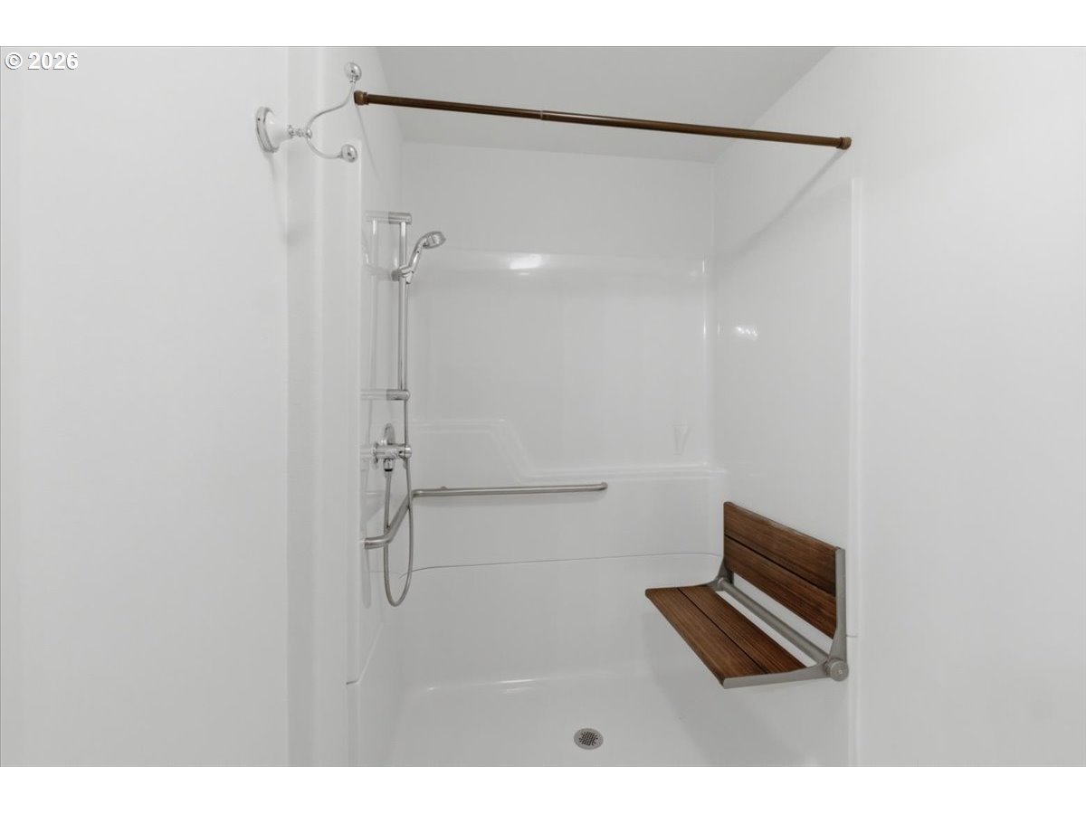 1807 Ne 101st Ave 101 Property Photo 27