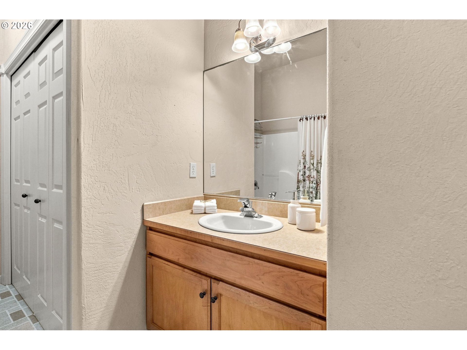 3681 Colony Oaks Dr Property Photo 16