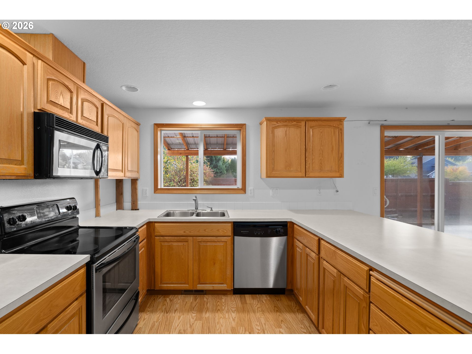 4388 Se Pine Way Property Photo 5