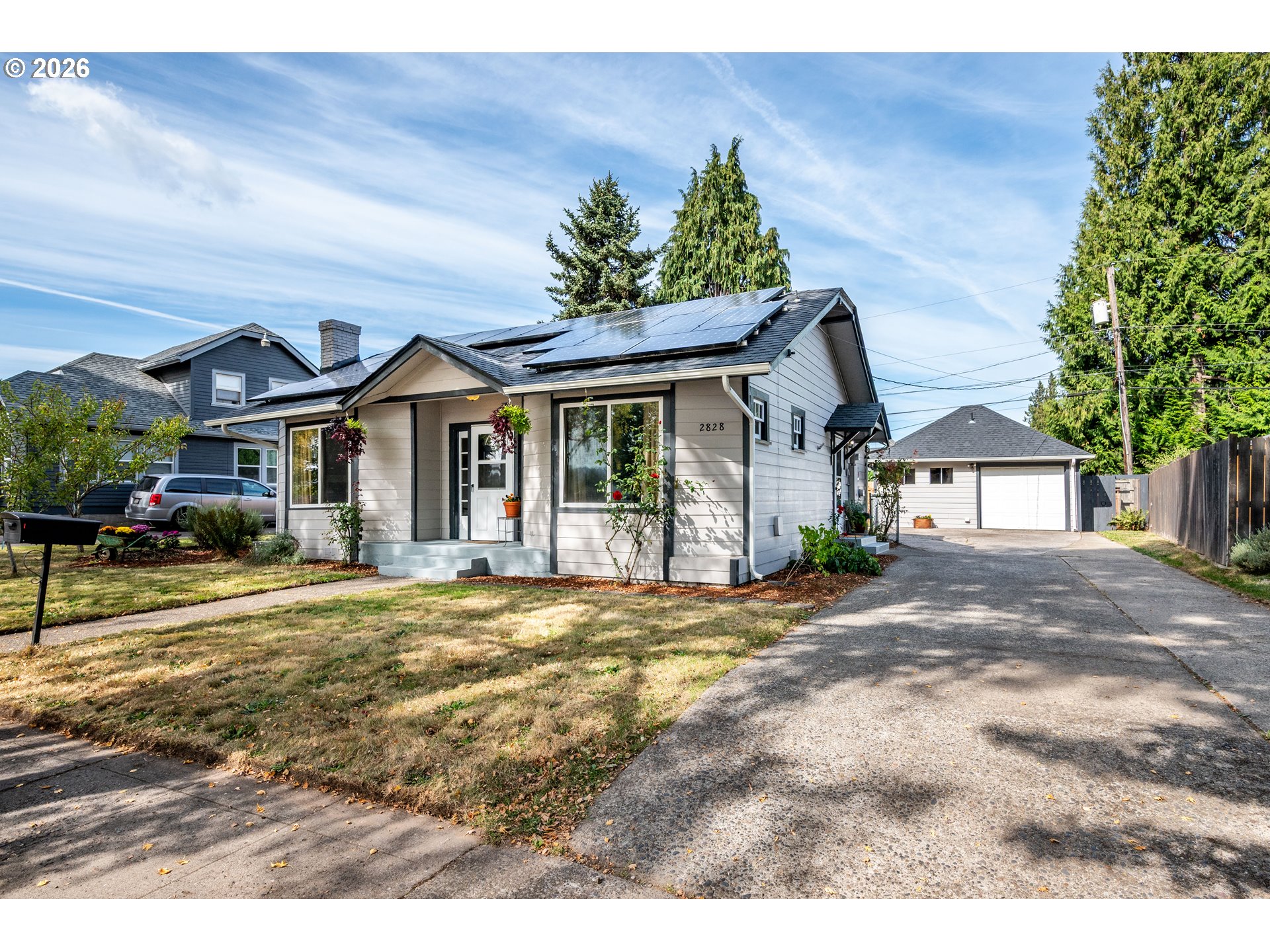 2828 Washington Way Property Photo 1