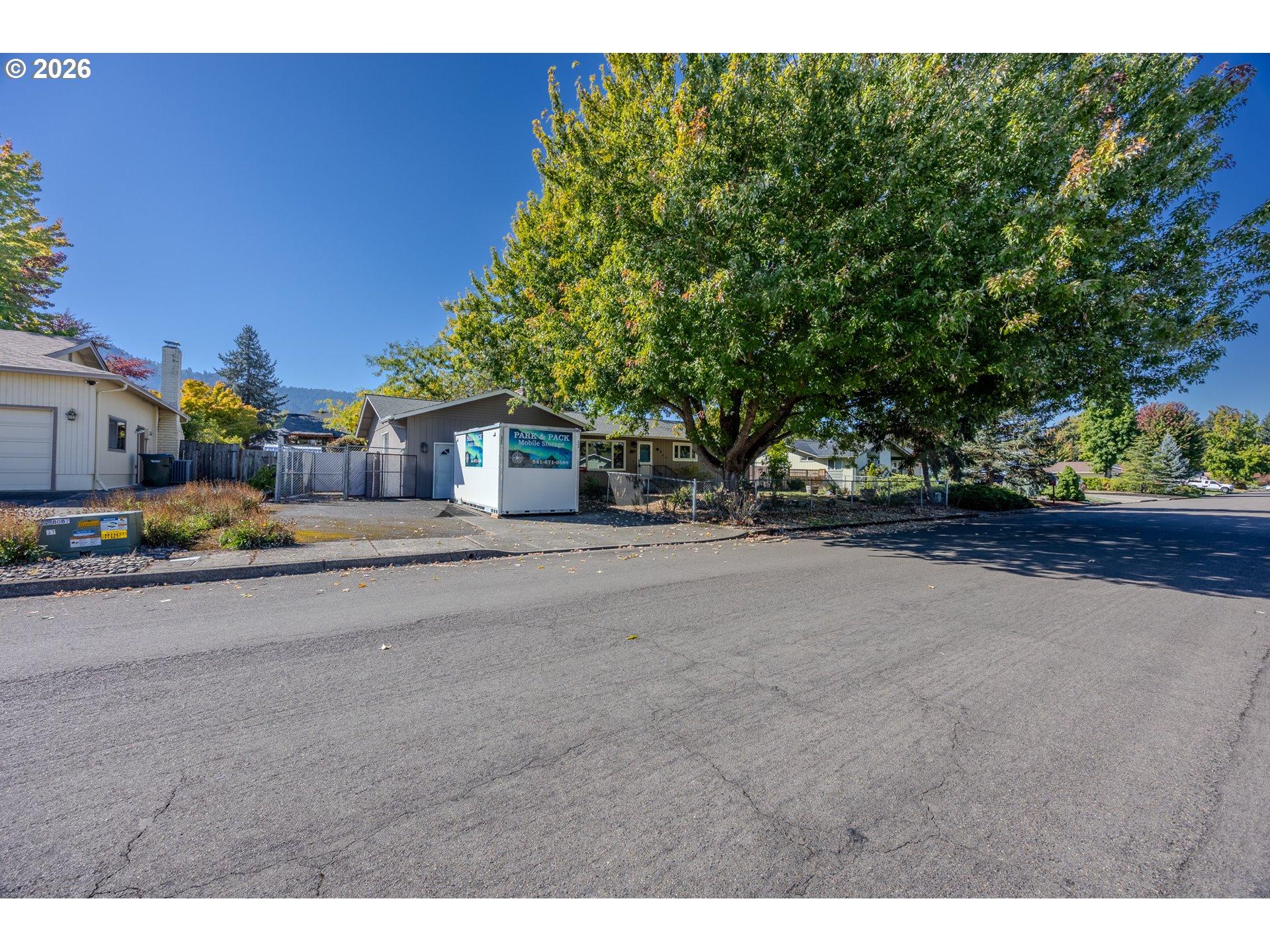 3077 W Lorraine Ave Property Photo 3