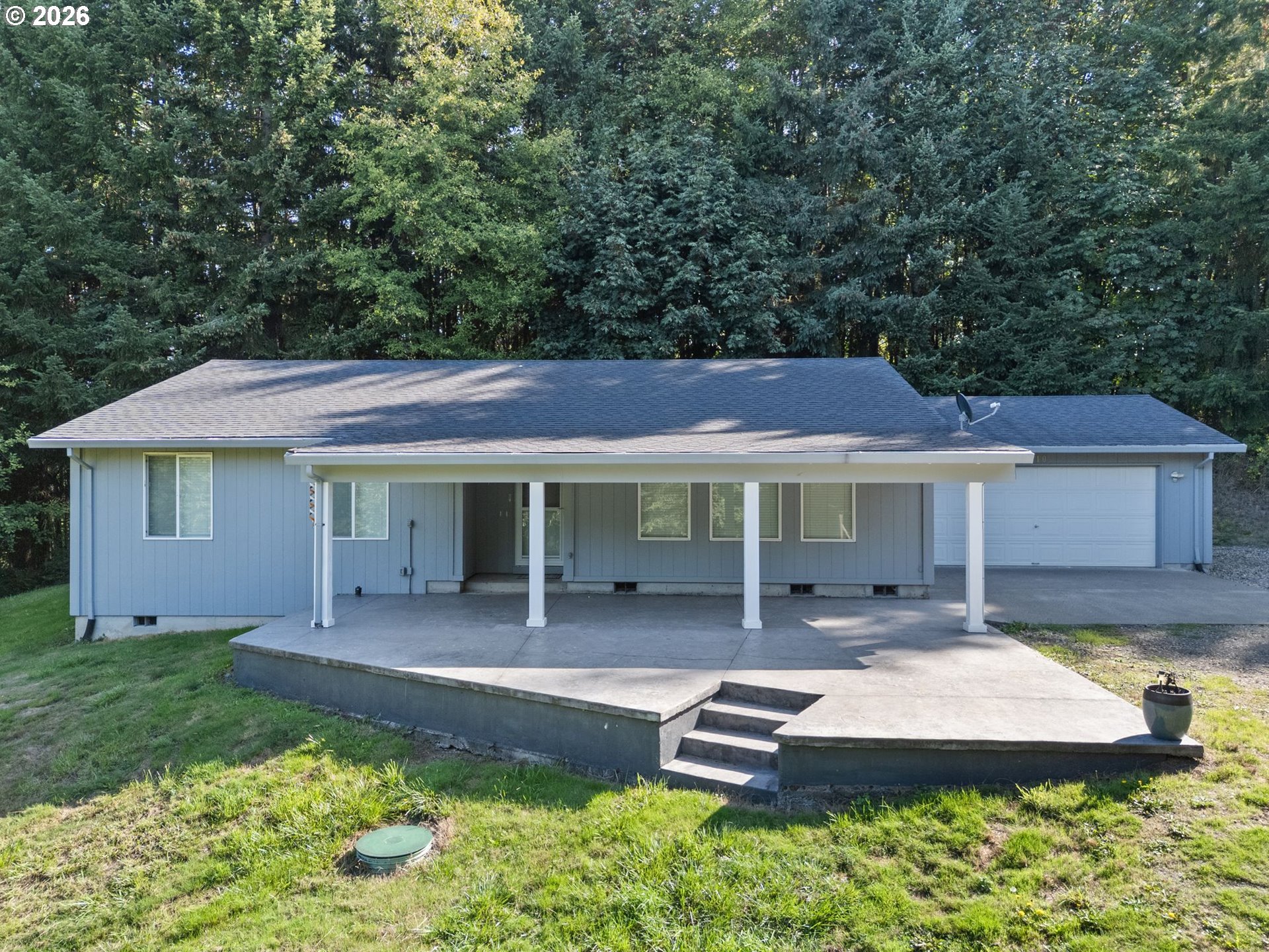 410 Vivian Rd Property Photo 1