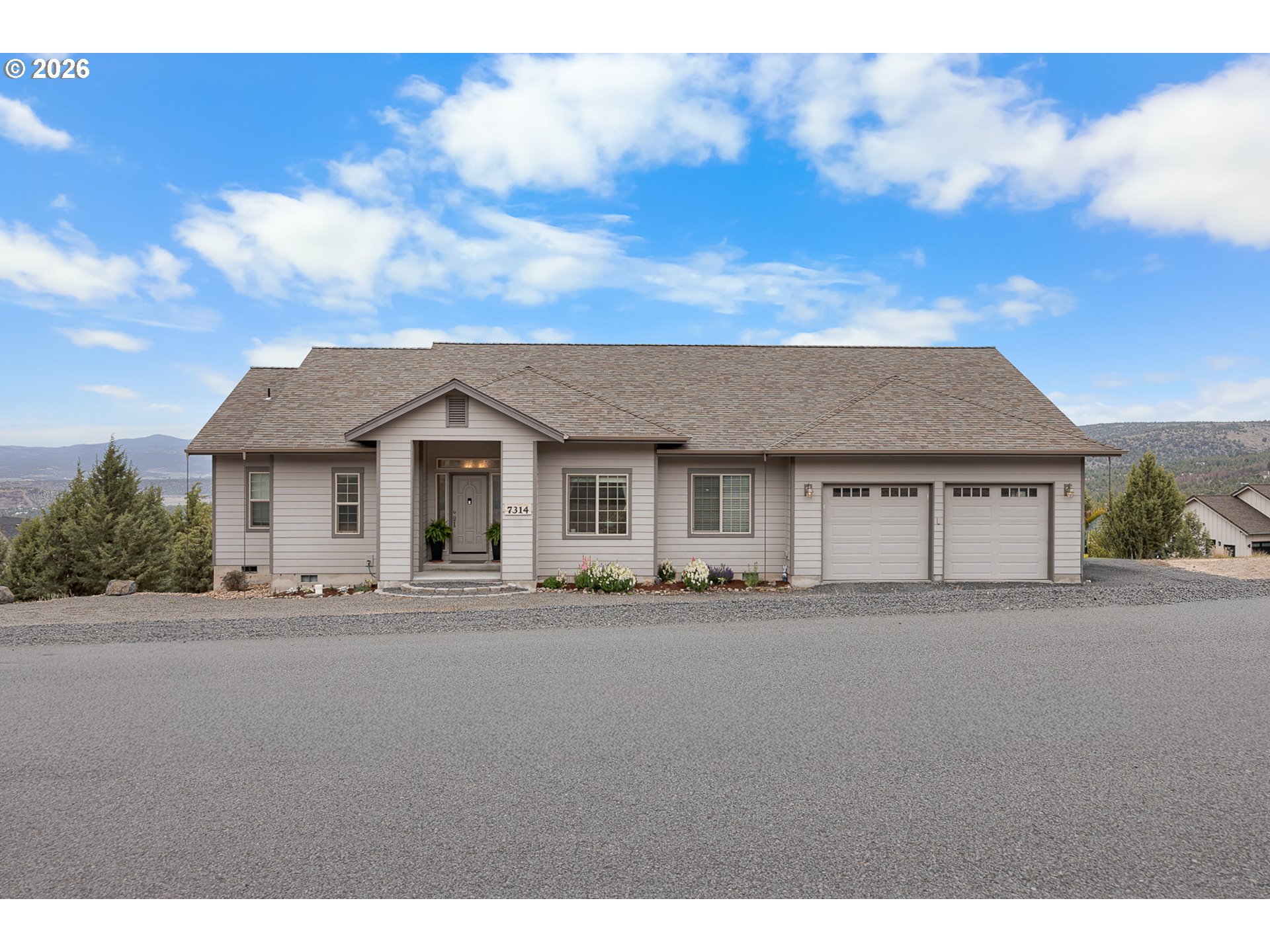 7314 Se Night Hawk Ct Property Photo 1