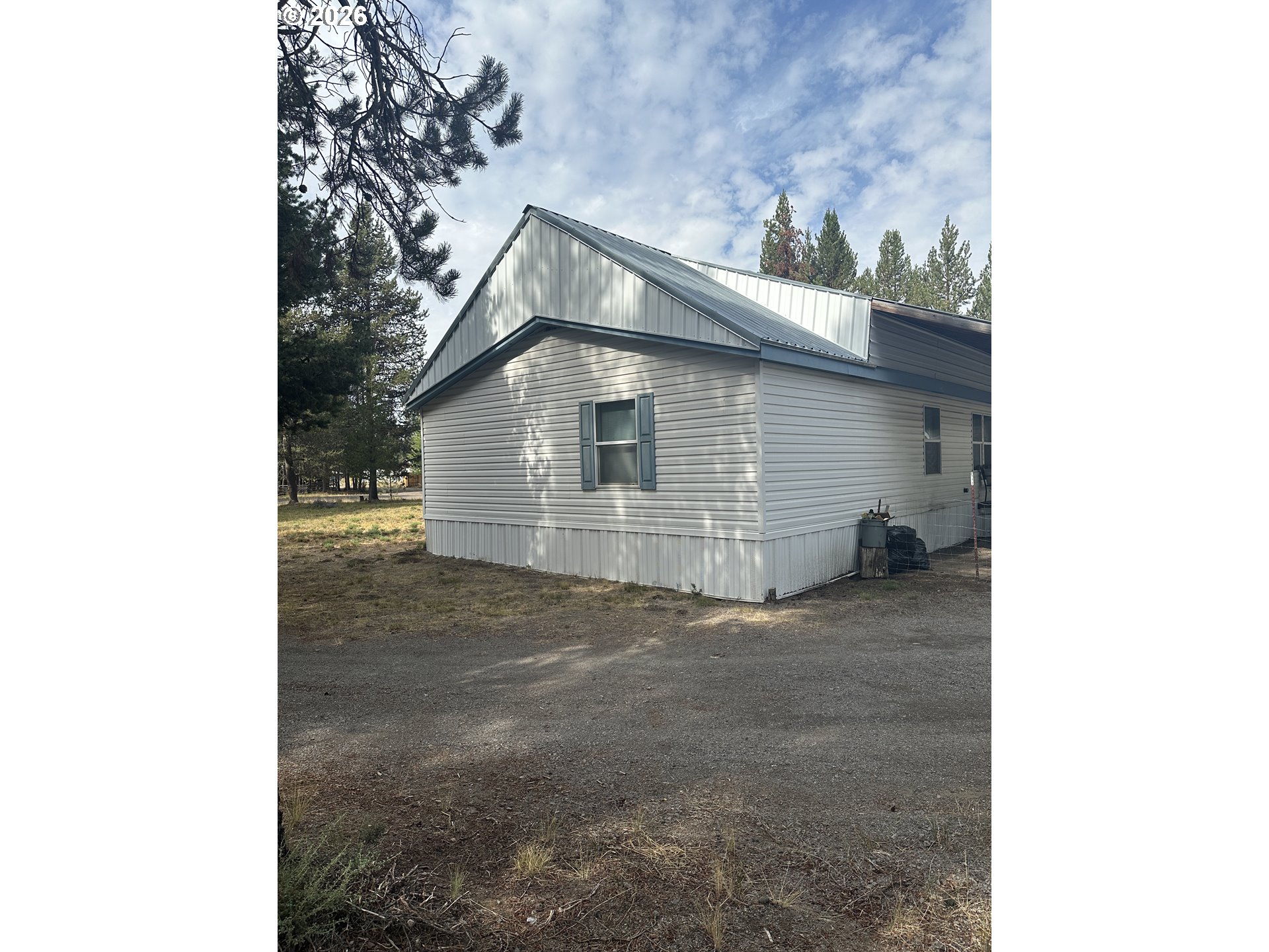 425 Benard Ln Property Photo 2