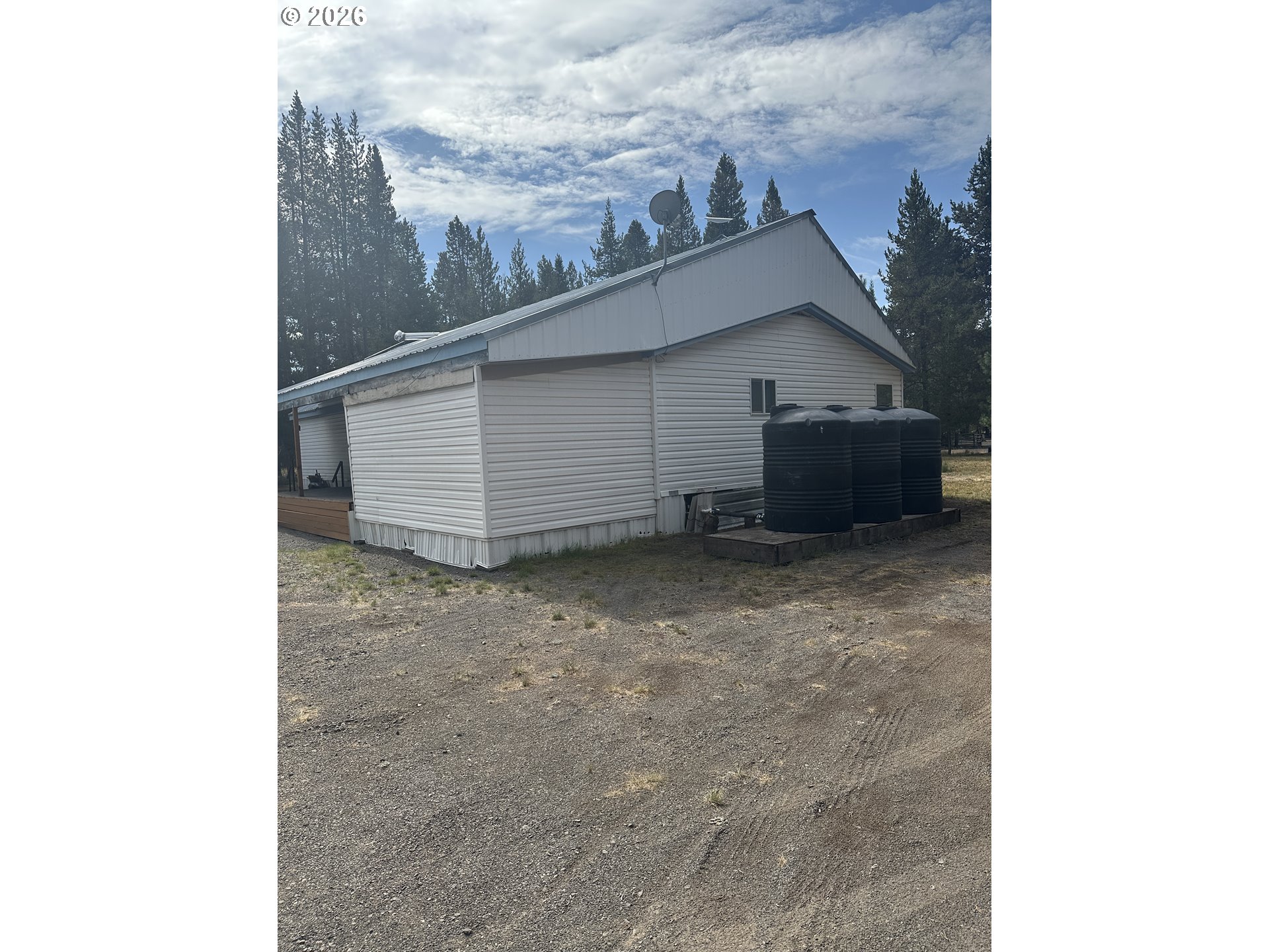 425 Benard Ln Property Photo 3