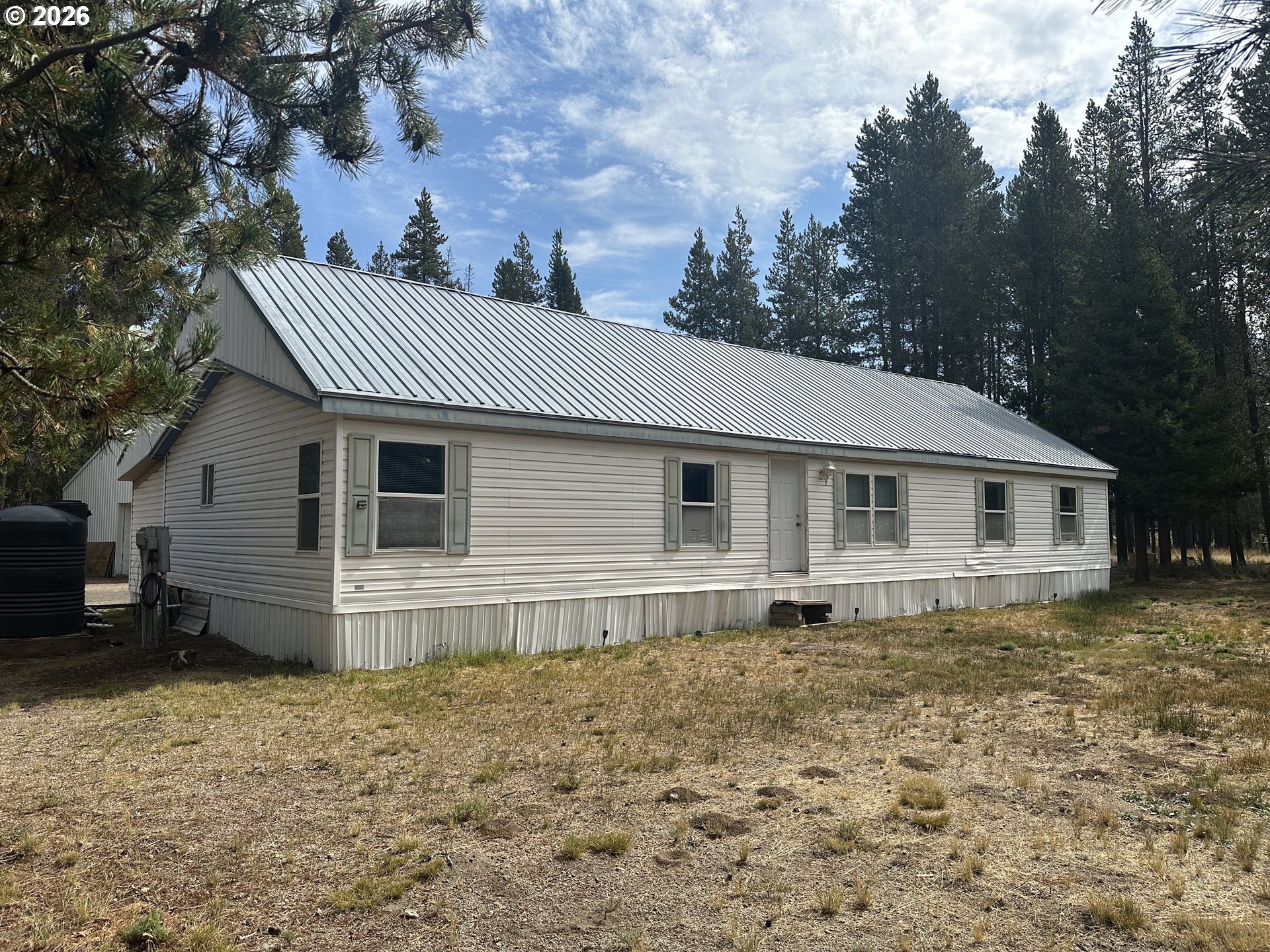425 Benard Ln Property Photo 4
