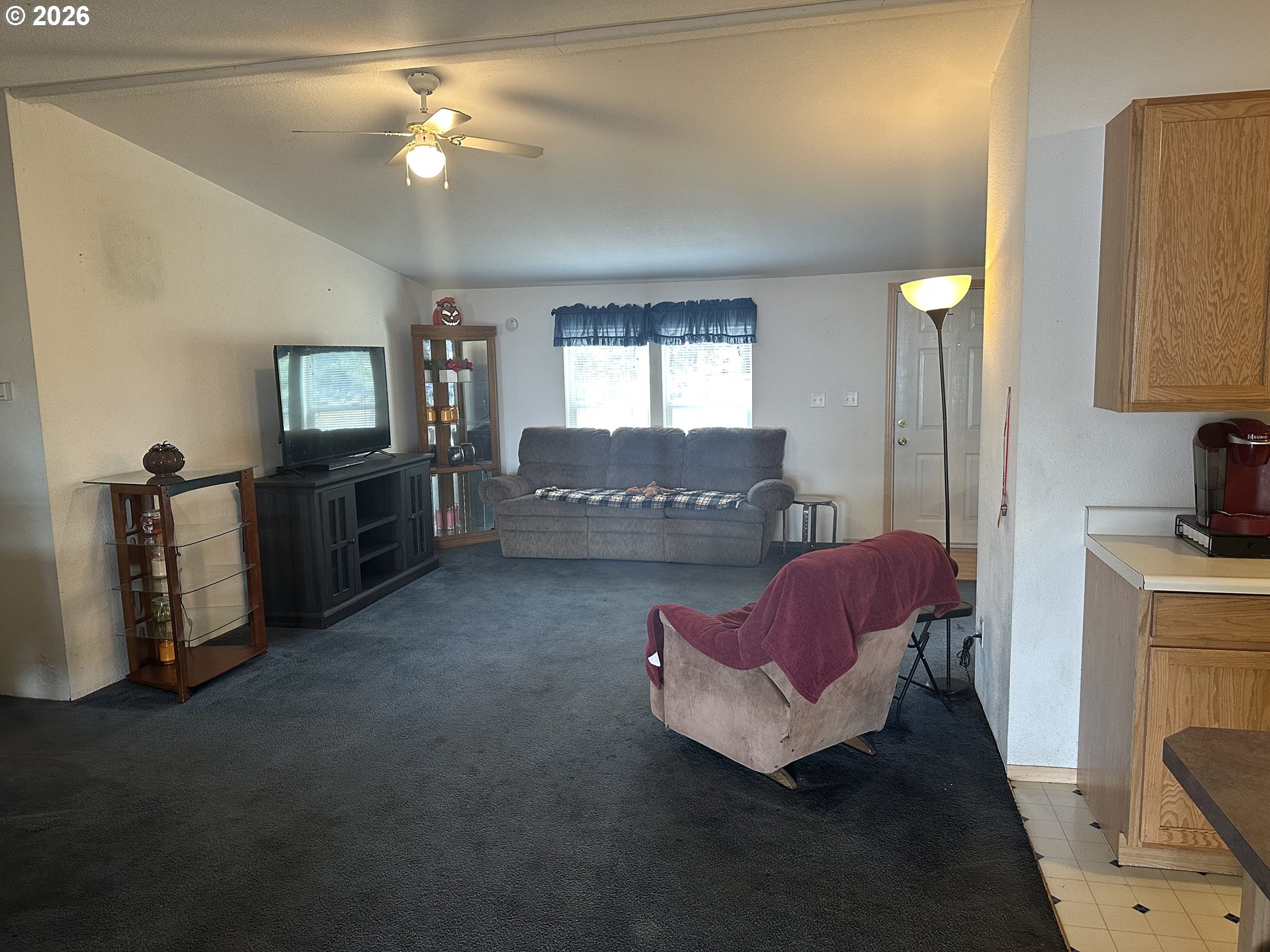 425 Benard Ln Property Photo 8