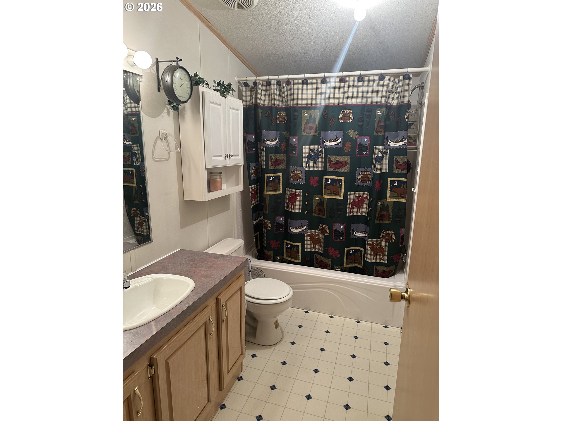425 Benard Ln Property Photo 12
