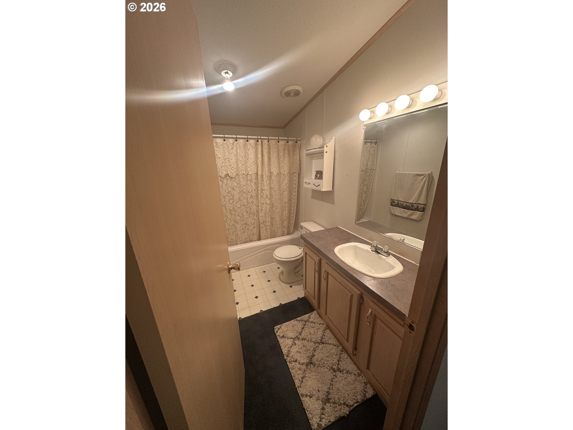 425 Benard Ln Property Photo 15