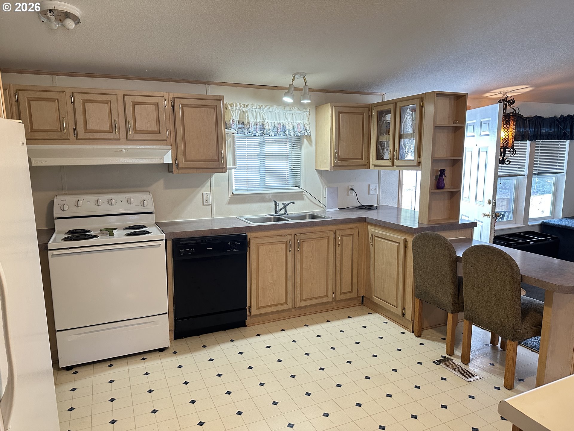 425 Benard Ln Property Photo 25