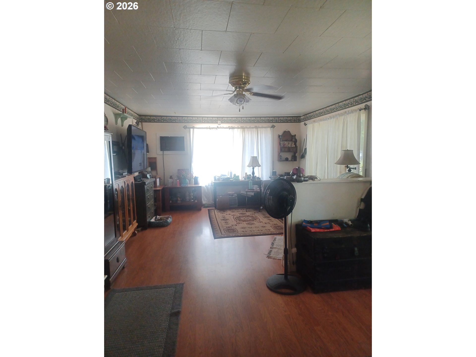 527 S Dewey St Property Photo 25