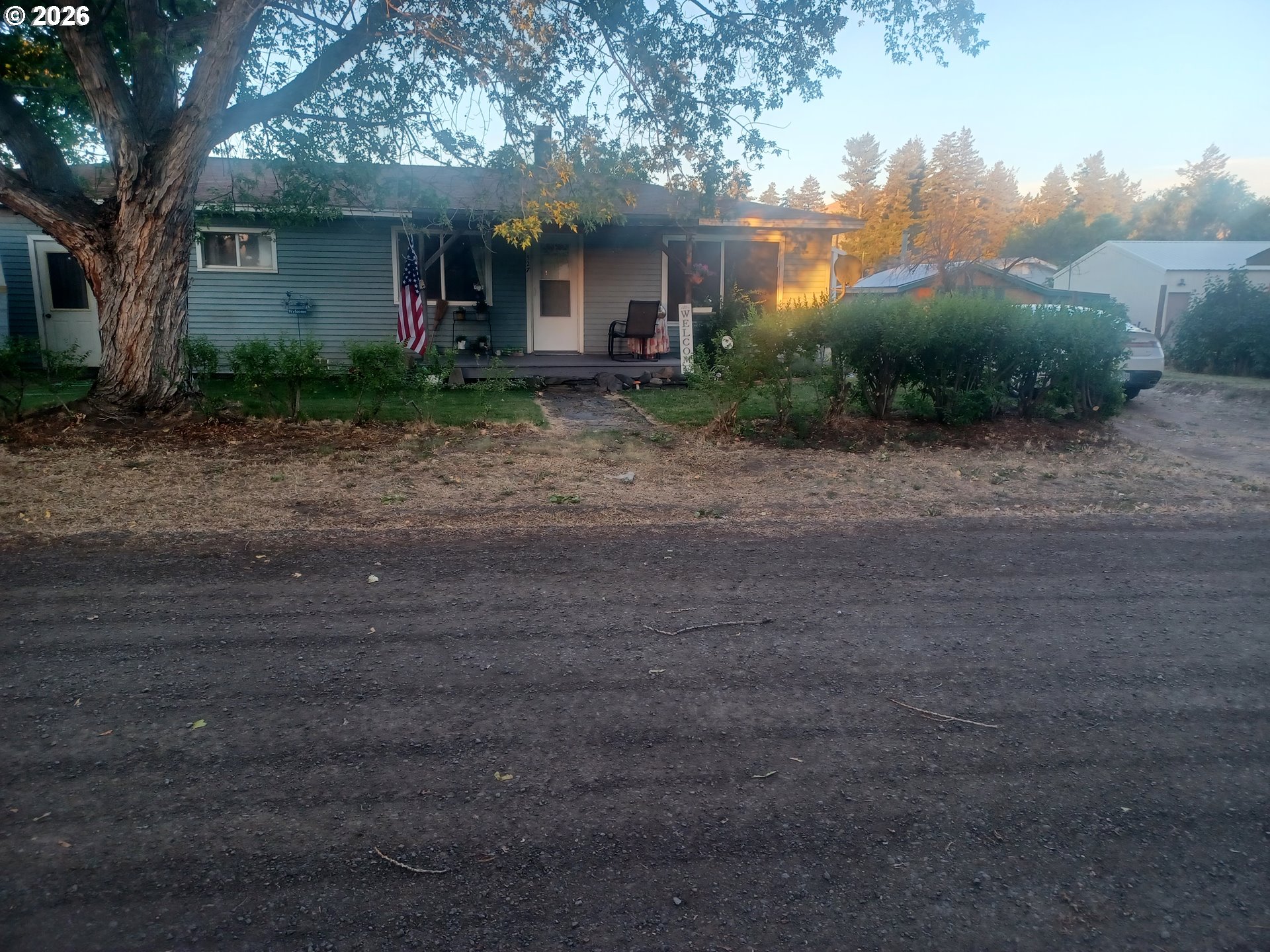 527 S Dewey St Property Photo 28