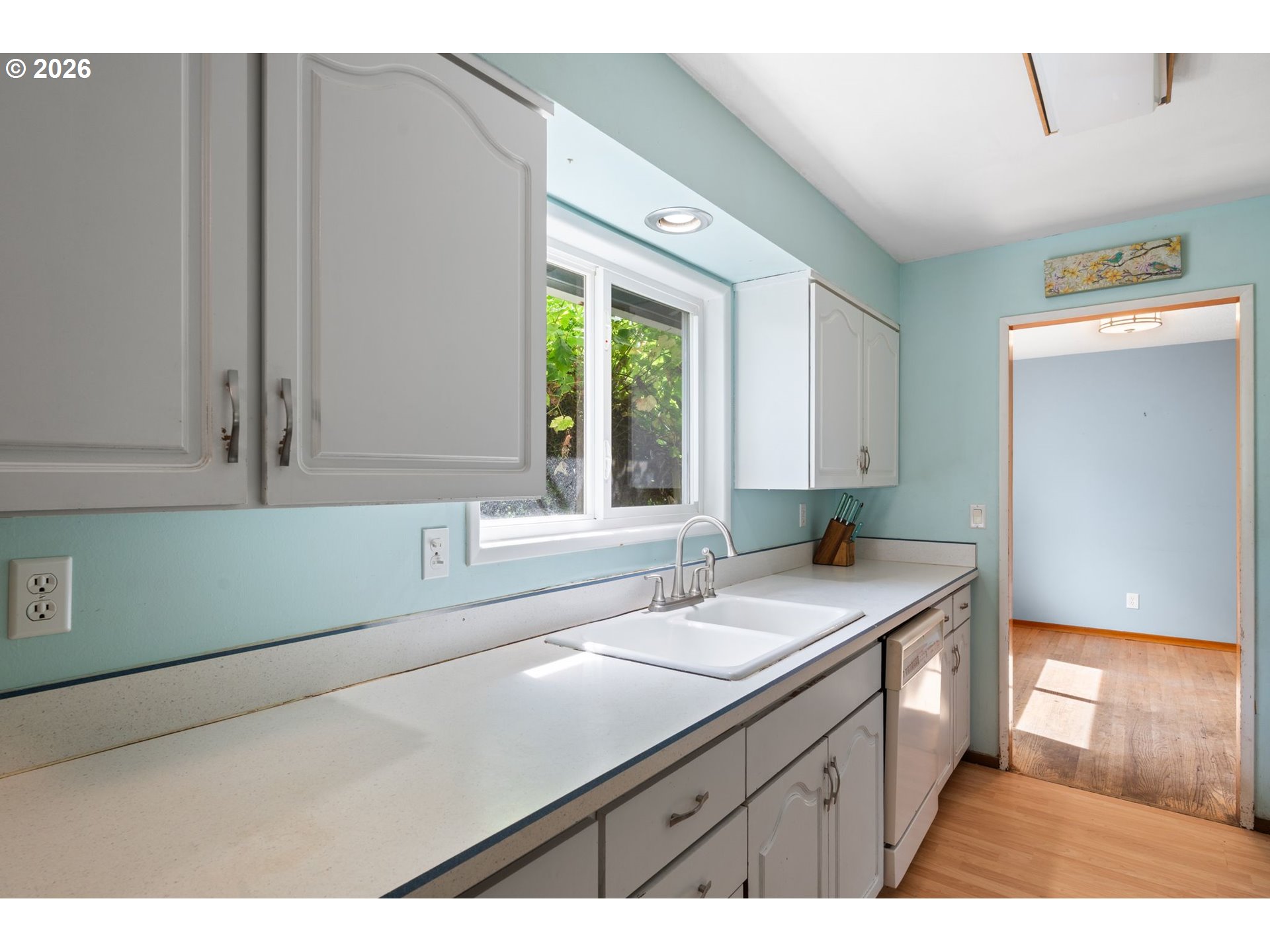 1605 Juniper St Property Photo 13