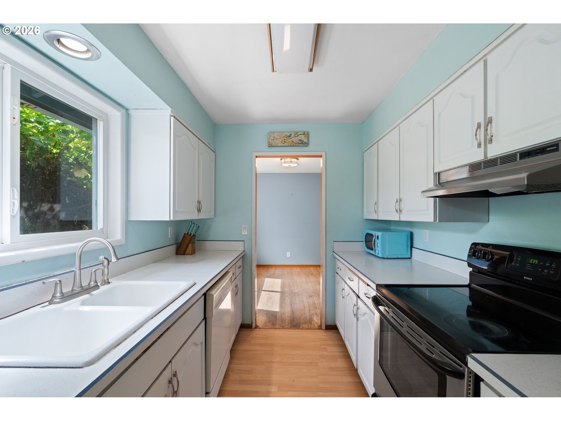 1605 Juniper St Property Photo 14