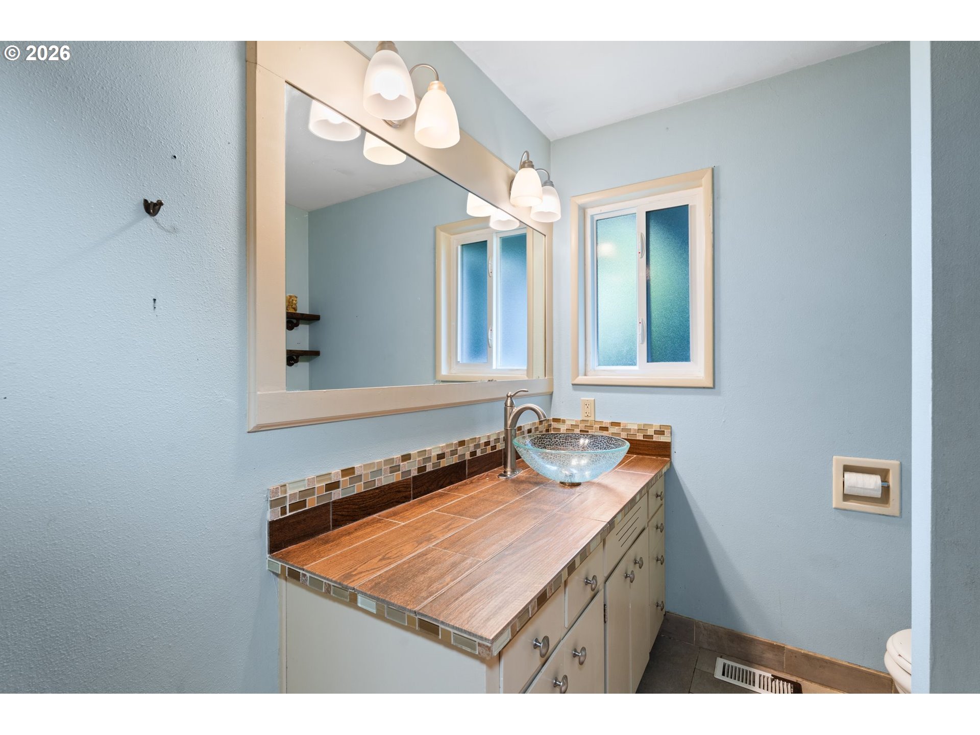 1605 Juniper St Property Photo 20
