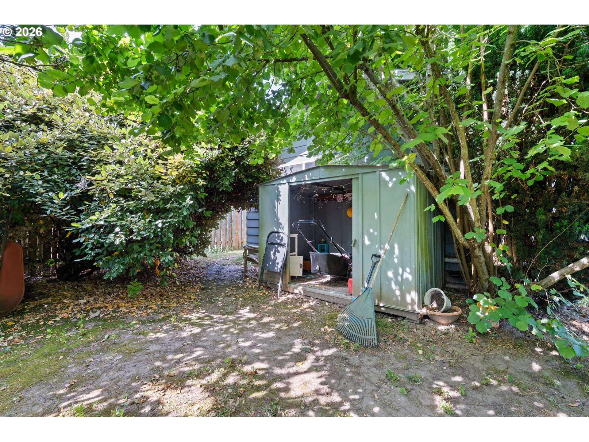 1605 Juniper St Property Photo 39