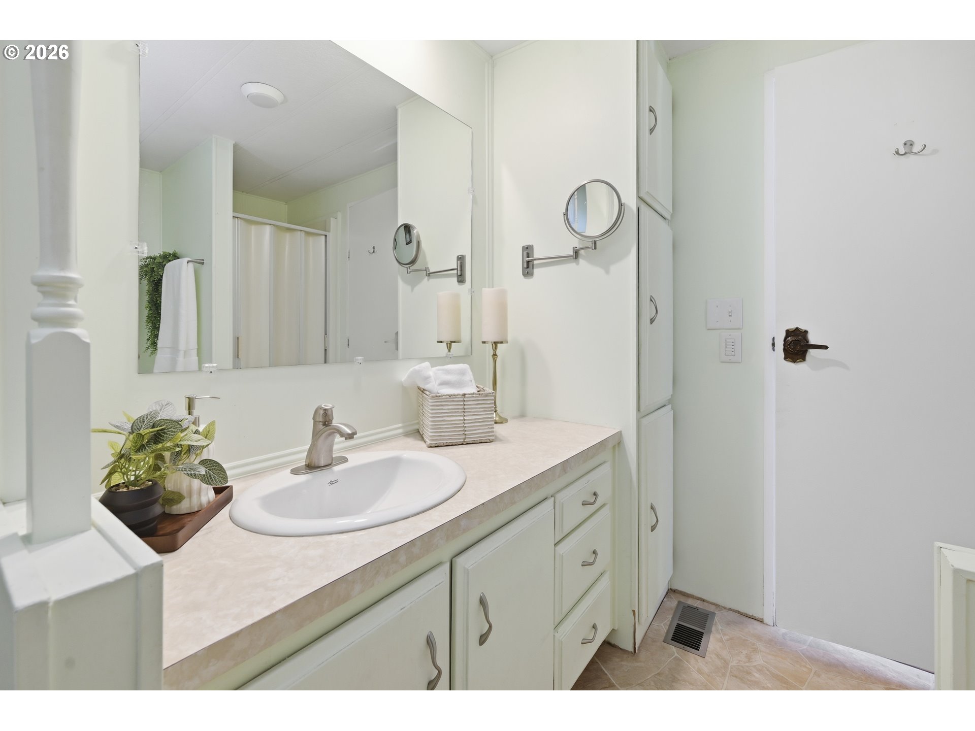 658 S 57th St 35 Property Photo 12