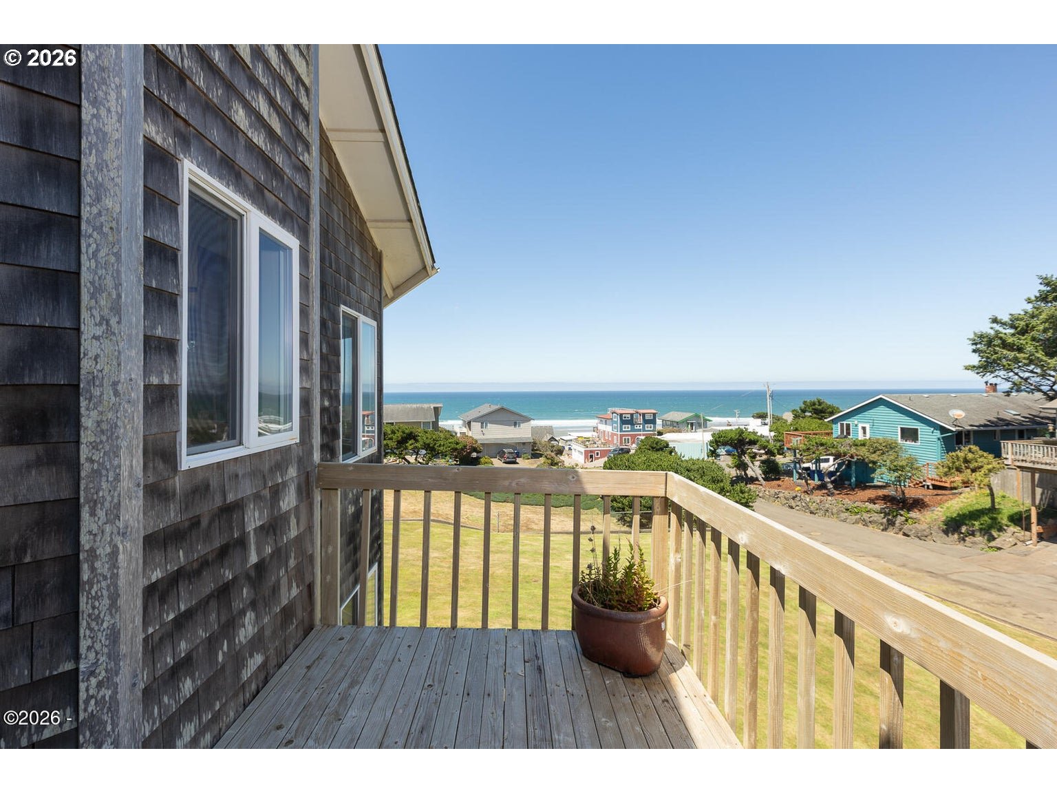 1903 Ne Spindrift Ct Property Photo 21