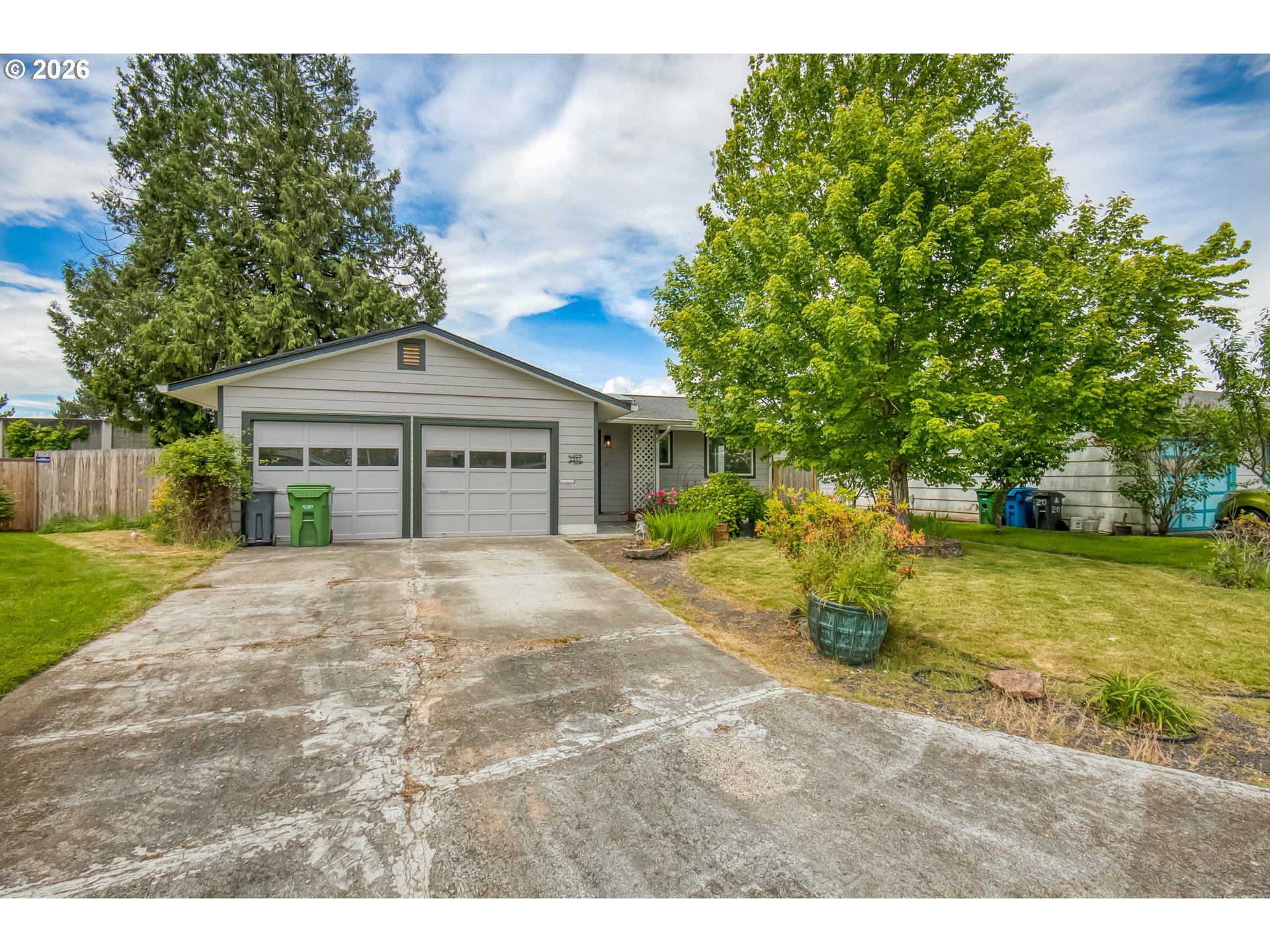 2257 COUNTRY CLUB TER Property Photo 1