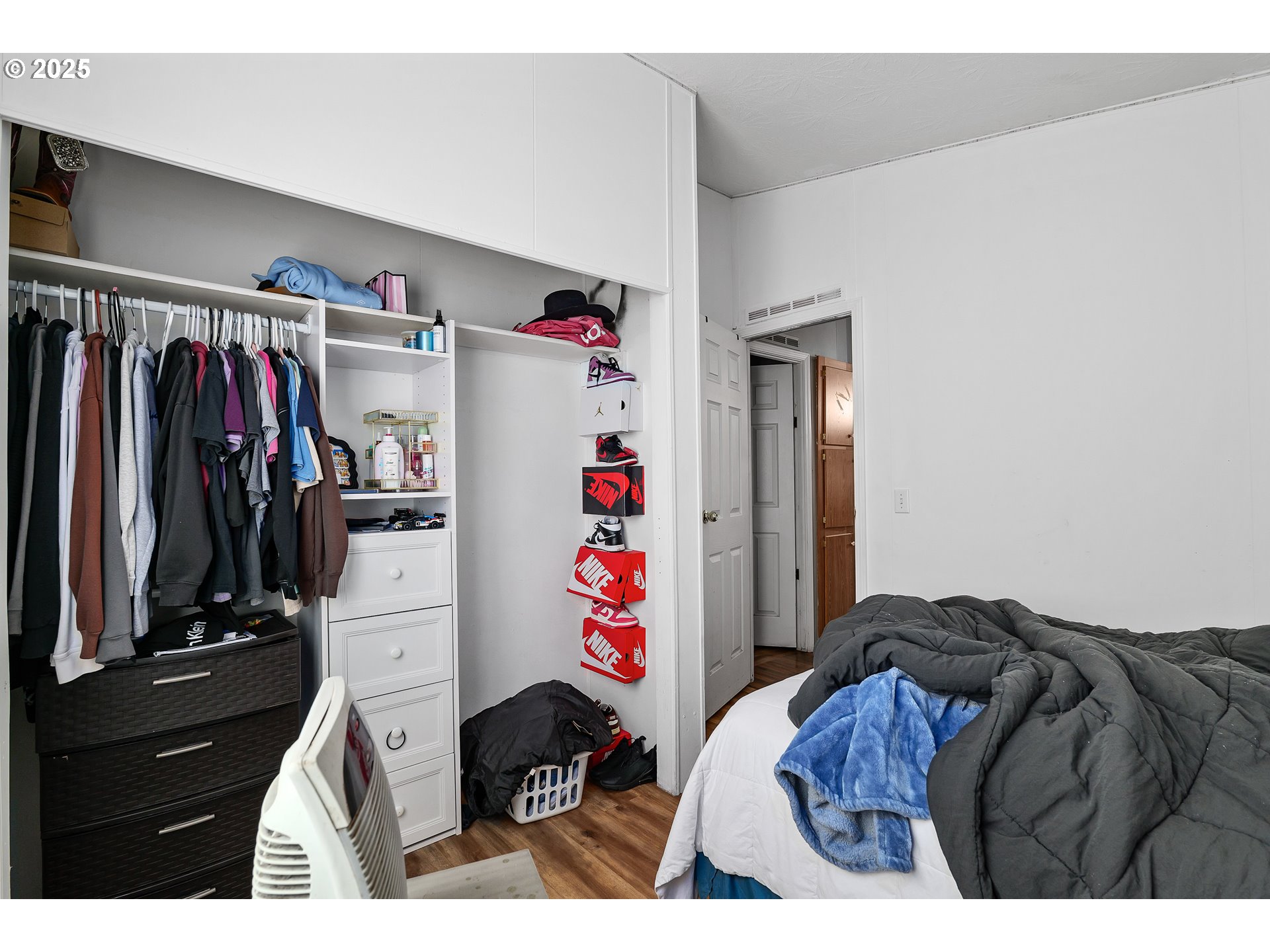 10511 Lower River Rd Property Photo 14