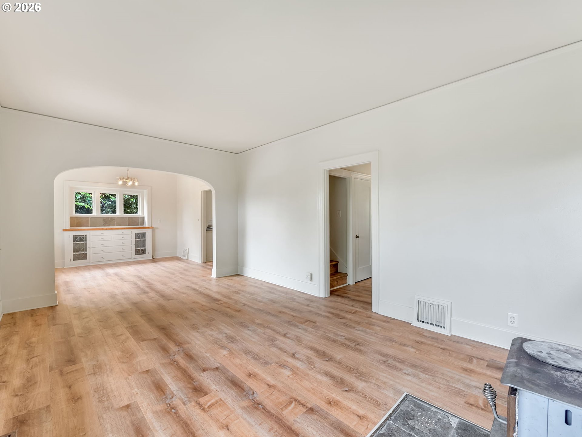 4405 Commercial St Property Photo 14