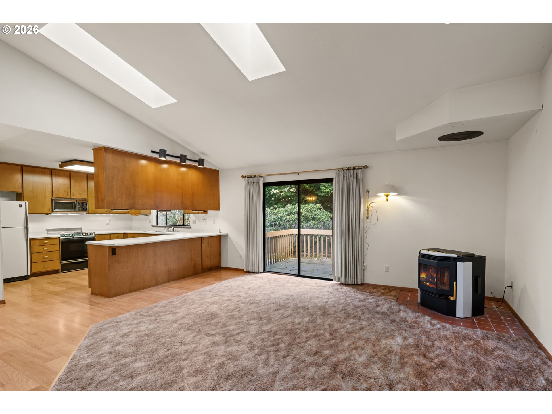 1730 Arch Ln Property Photo 3