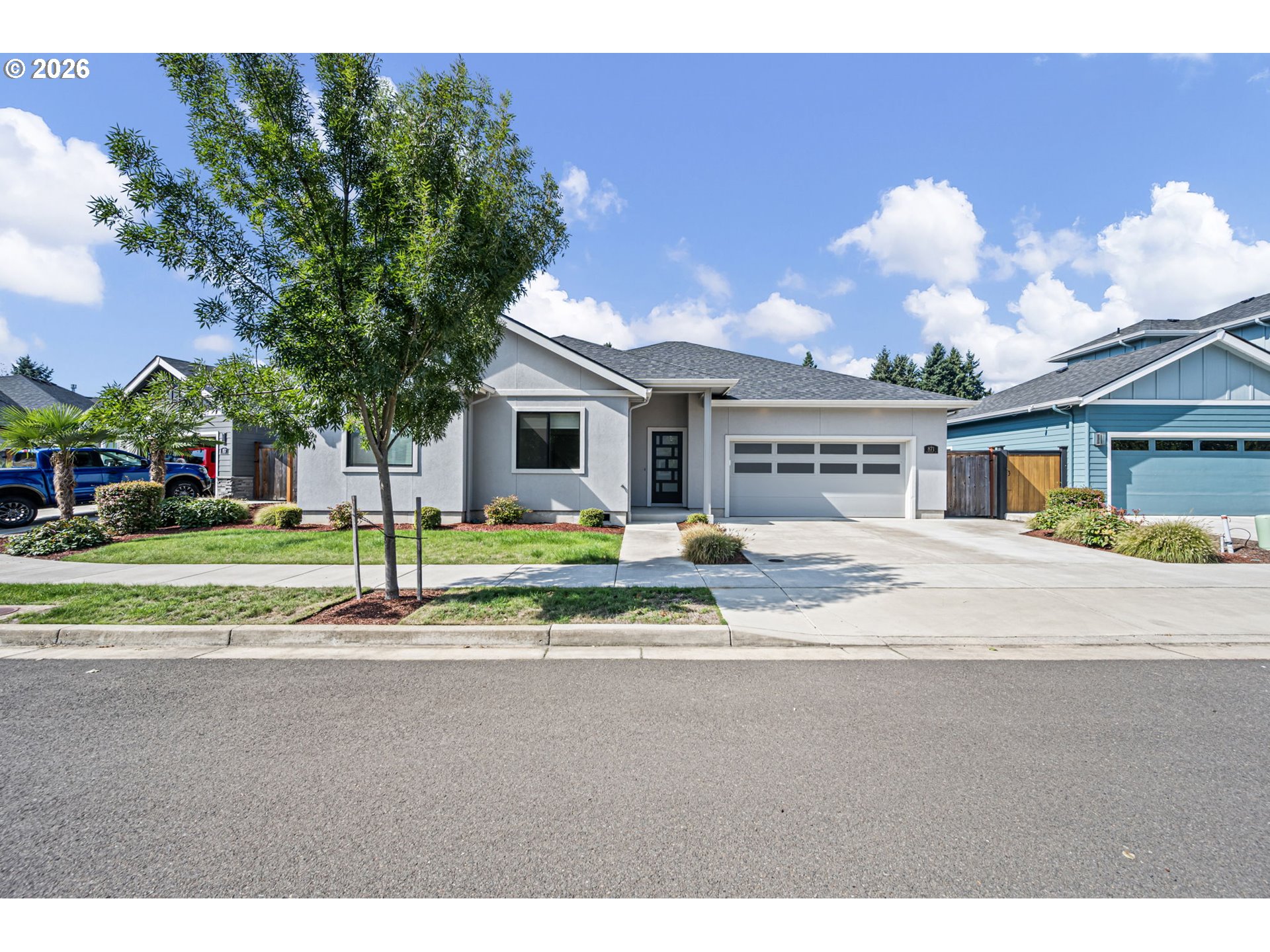 871 Salmonberry St Property Photo 1