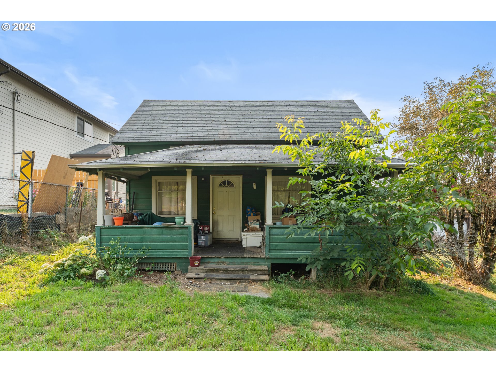 1949 Se Orient Dr Property Photo 1