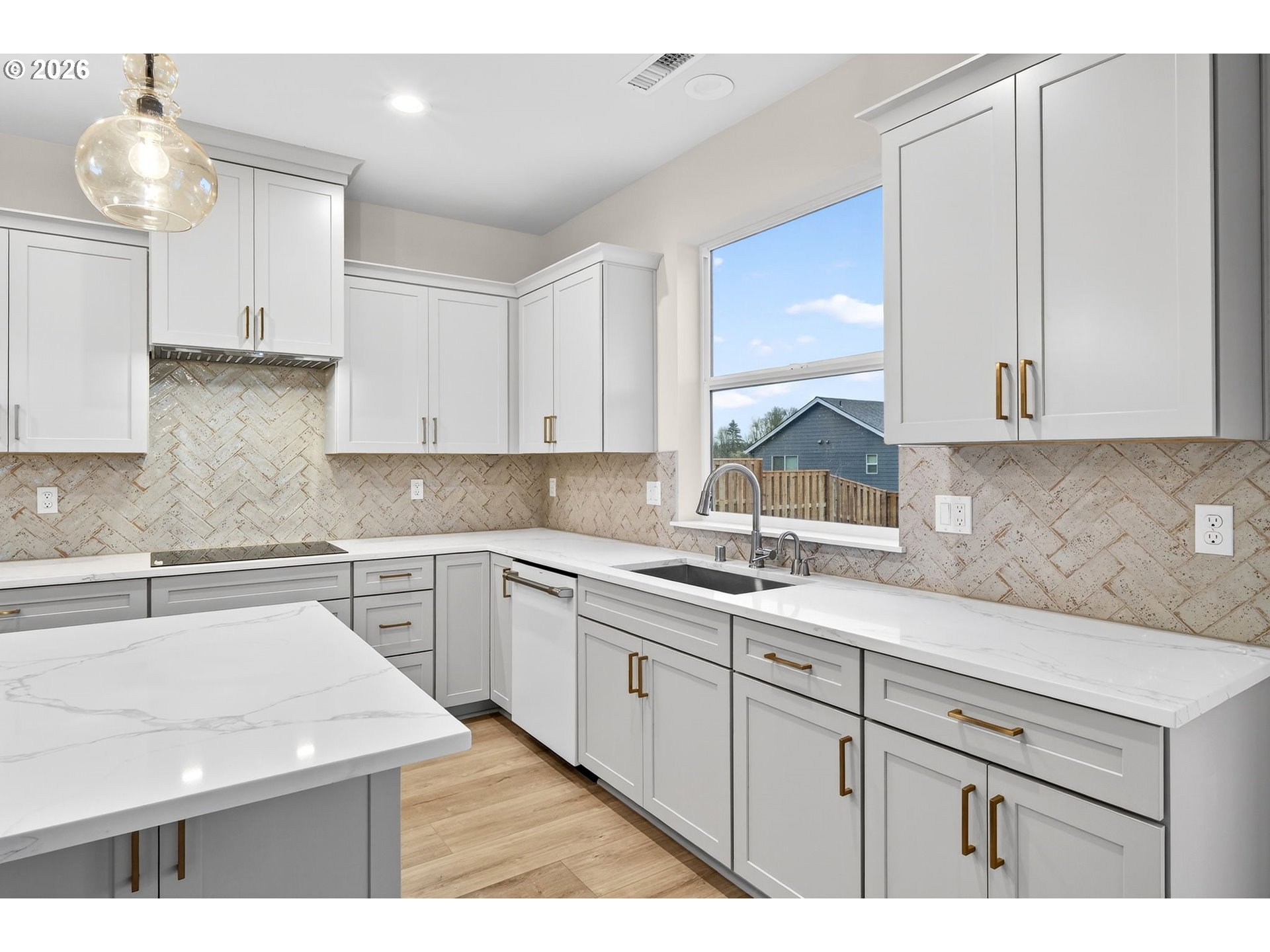 2039 E Otter Loop Property Photo 18