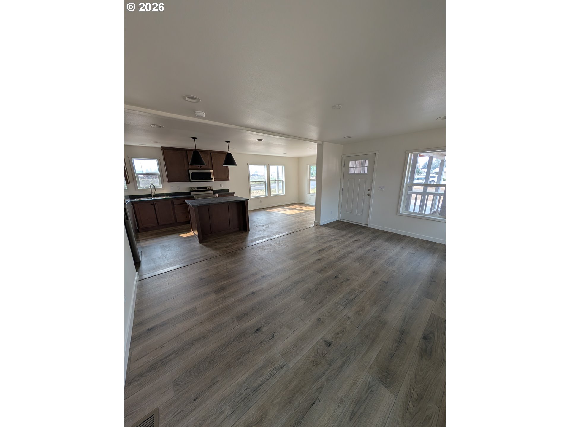 1302 Jackson Ave Property Photo 7