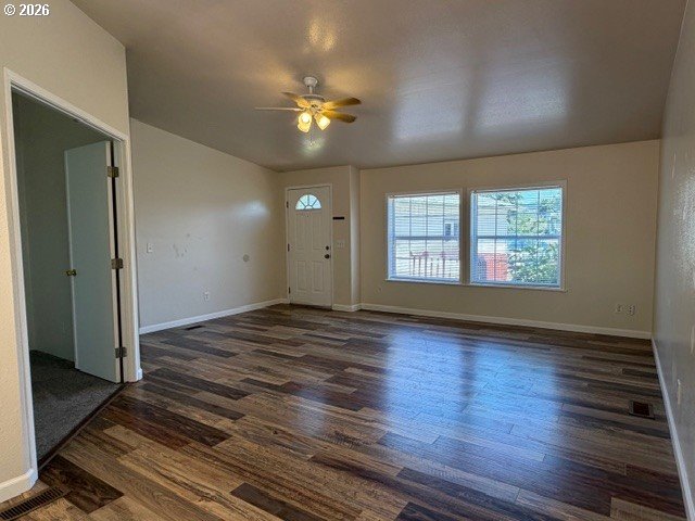 157 Creekside Ct Property Photo 3