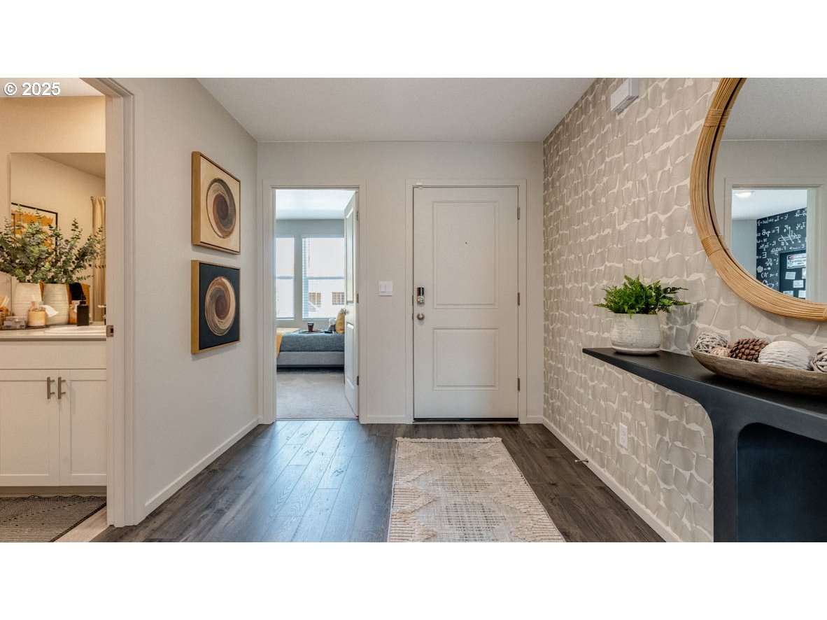 4928 Elvis Ave Ne Property Photo 2