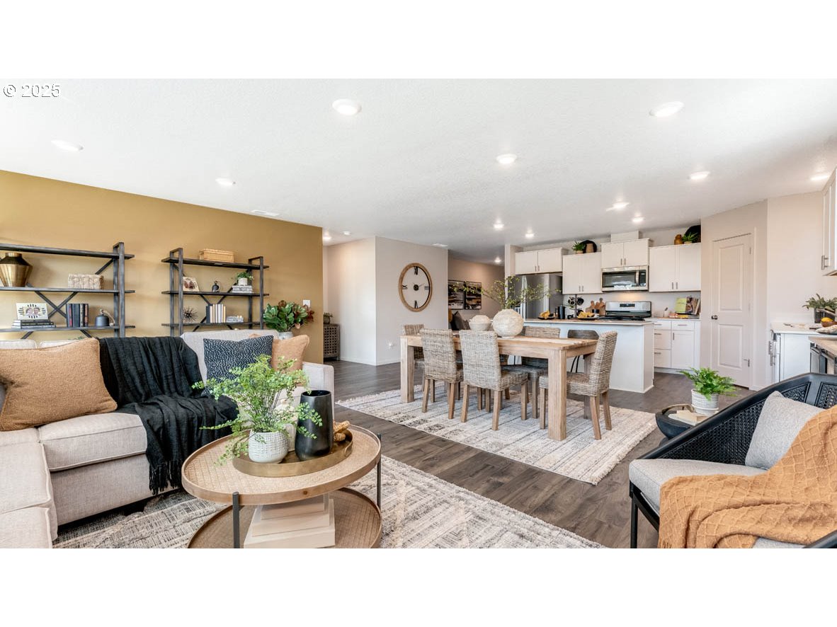 4928 Elvis Ave Ne Property Photo 18