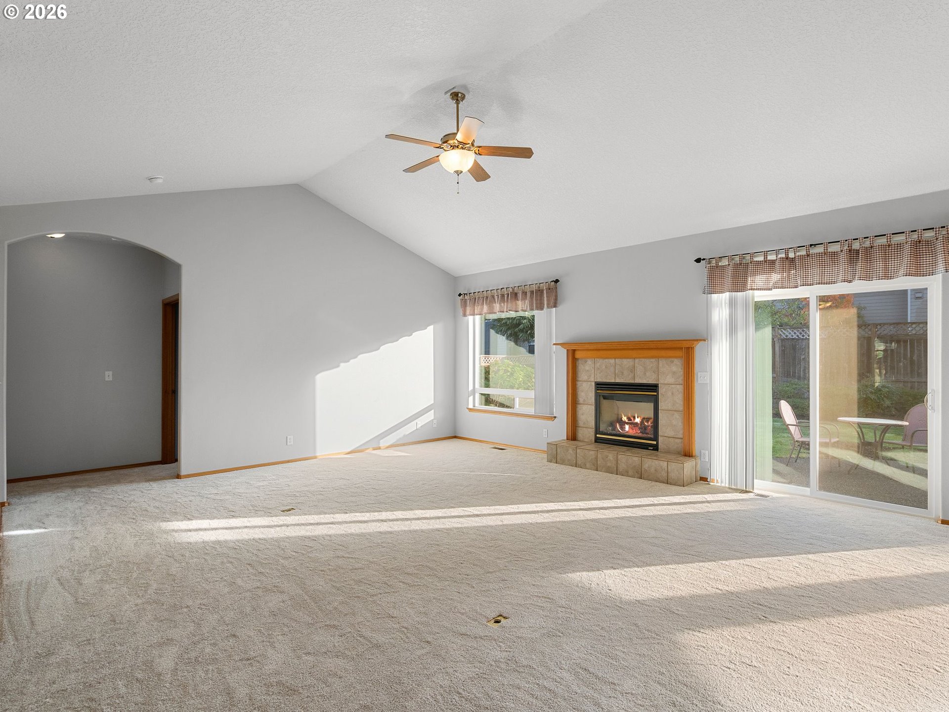 3130 N Ivy Dr Property Photo 7