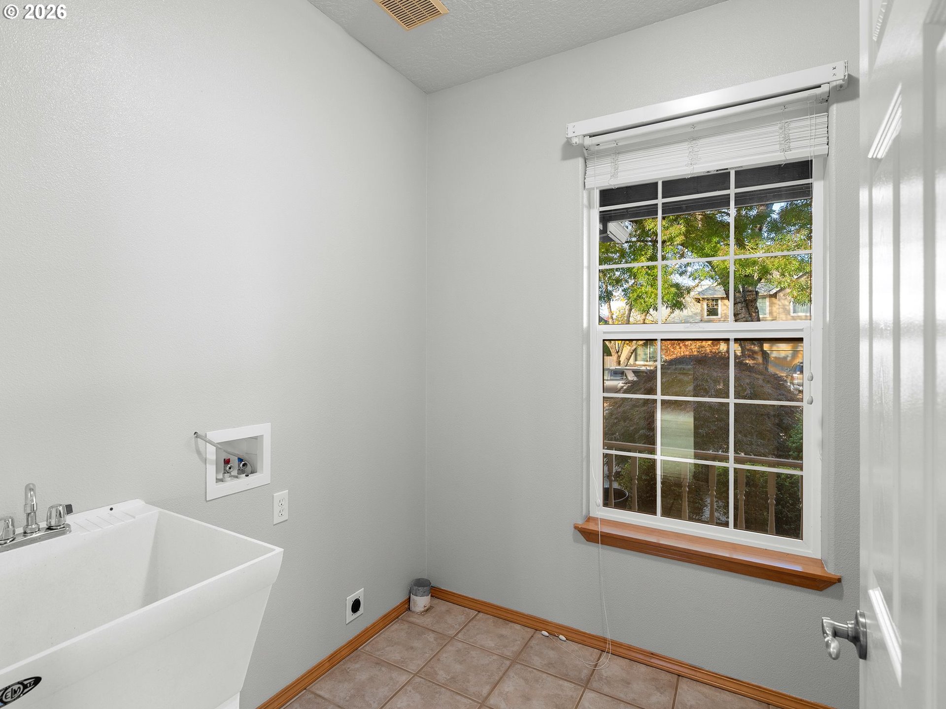 3130 N Ivy Dr Property Photo 24