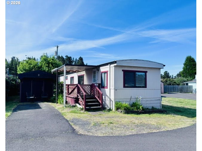 87735 Highway 101 1 Property Photo 1