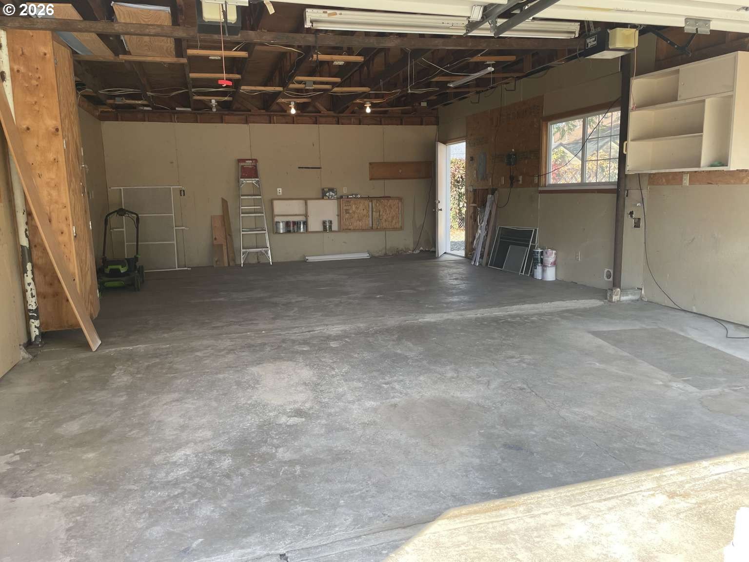 1102 W Margaret St Property Photo 34